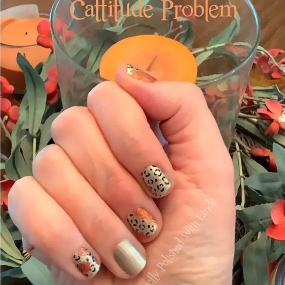 *Retired* Color Street: Catitude Problem | Gold Leopard Print Rosettes Red - Picture 5 of 10